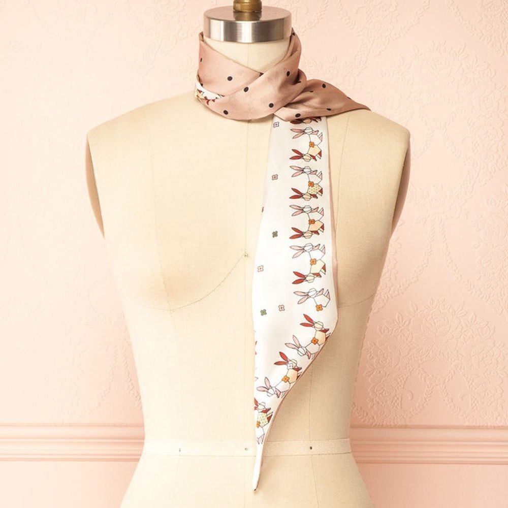 Bunny Scarf P77